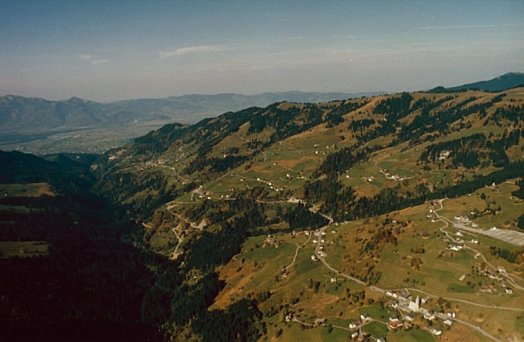 Laternsertal (Luftbild talauswrts, Blickrichtung von Osten nach Westen)