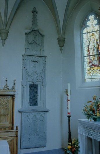 Sakramentshuschen in der Pfarrkirche Laterns-Thal