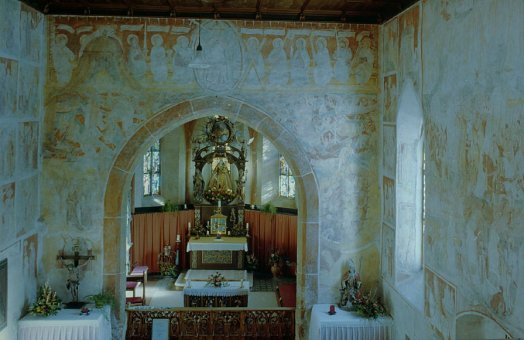 Wandfresken in der Pfarrkirche Damls