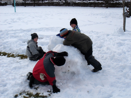 Schneefiguren der 1a Foto 23